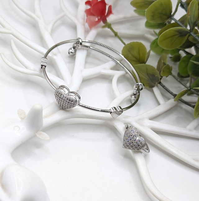 OPENABLE HAND CUFF WITH RING